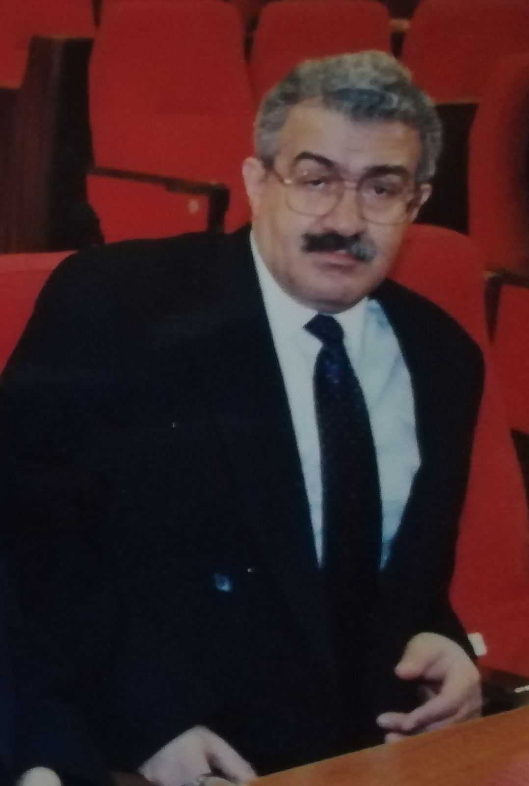Fikrət Sadıqov